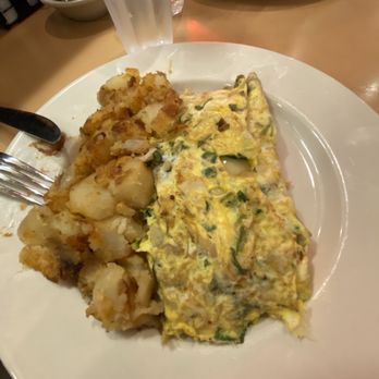 Red Line Diner - East Coast Omelet - Diners Near Me - Fishkill, New York