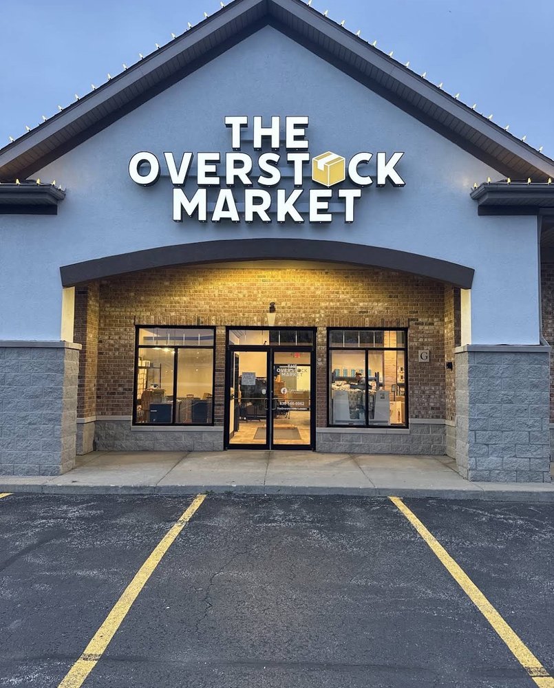The Overstock Market Logo