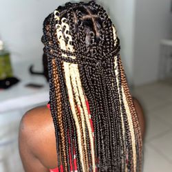 JenieMagic Makeup Artistry - Medium Box Braids