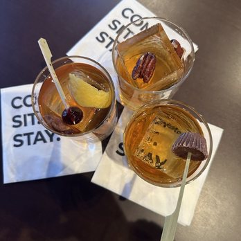 Pub 819 - Old fashioneds - original, pecan, peanut butter - Cocktail Bars Near Me - Hopkins, Minnesota Pub 819 - Old fashioneds - original, pecan, peanut butter - Cocktail Bars Near Me - Hopkins, Minnesota