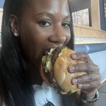 Culver's - Me biting the best burger - Burgers Near Me - Lake Park, Florida Culver's - Me biting the best burger - Burgers Near Me - Lake Park, Florida