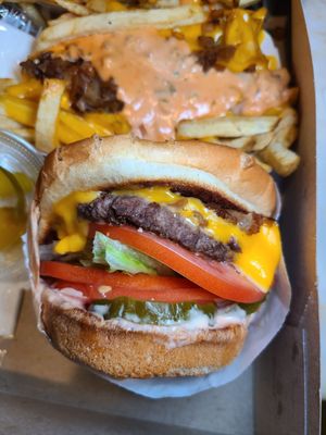 In-N-Out Burger by null