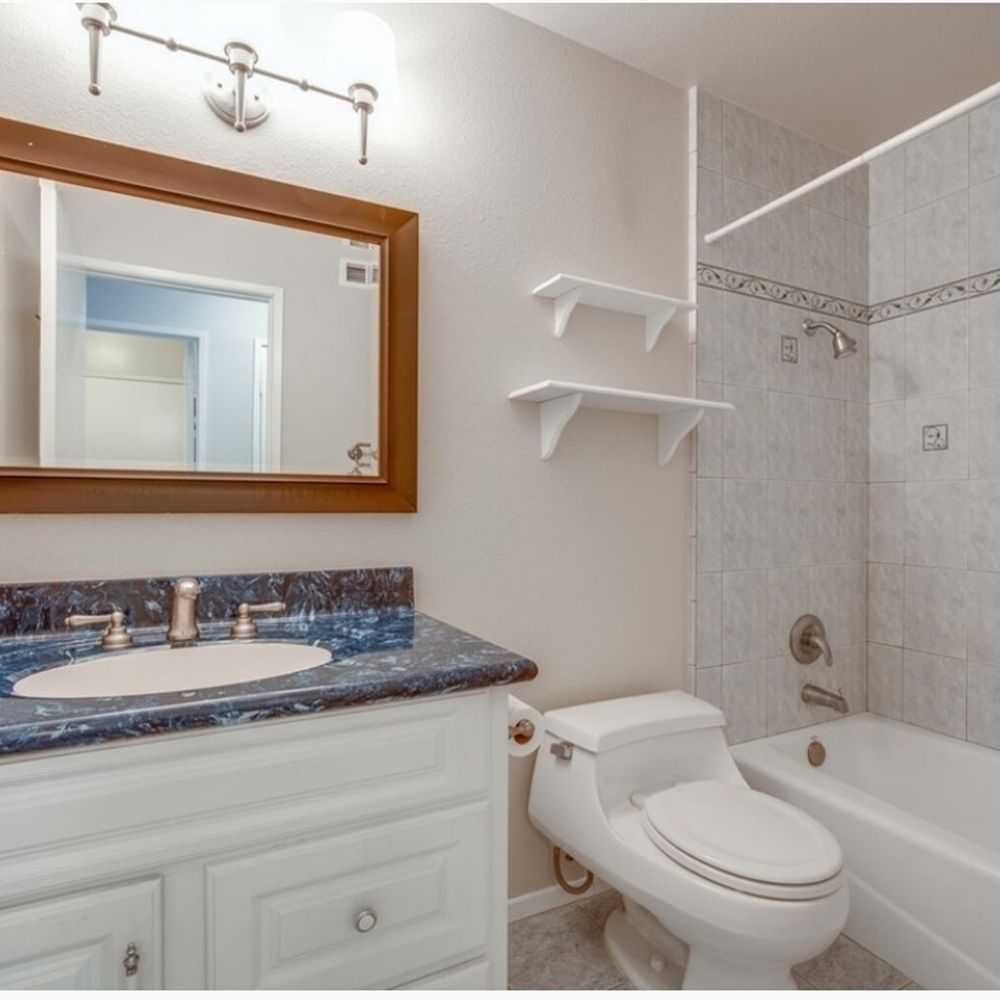 T&N Remodeling - Bathroom BEFORE - General Contractors Near Me - Sherman Oaks, California T&N Remodeling - Bathroom BEFORE - General Contractors Near Me - Sherman Oaks, California