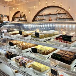 Vavela Cafe - Yummy pastries before you order