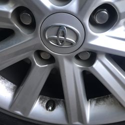 Bunkey's Car Wash - Dirty rims