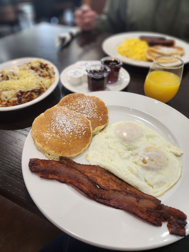 Food from Maple & Yolk