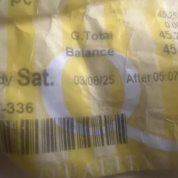 Receipt showing pick up time in Saturday after 5pm. Store closes at 5pm. Receipt showing pick up time in Saturday after 5pm. Store closes at 5pm.