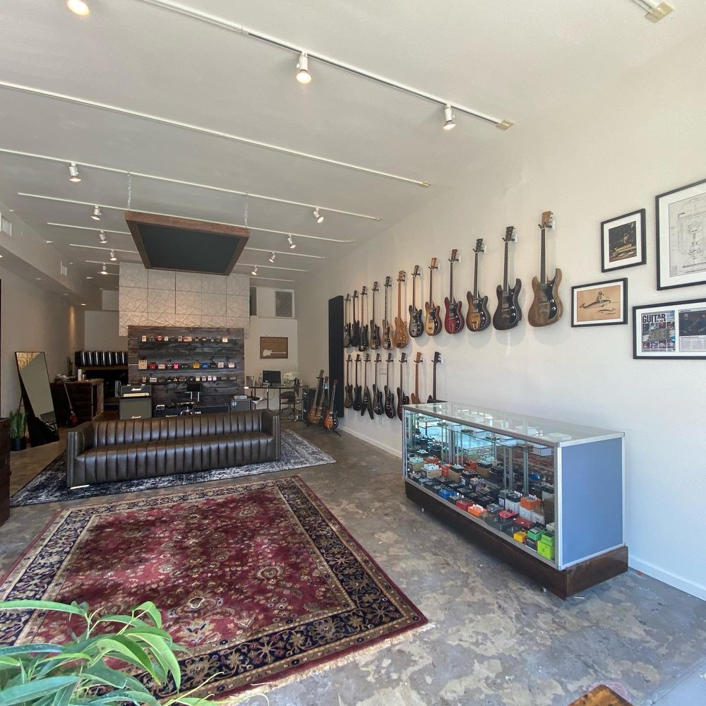 DUNABLE GUITAR SHOP CLOSED Updated April 2024 2117 W Sunset Blvd
