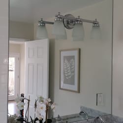Roberto's Glass Service