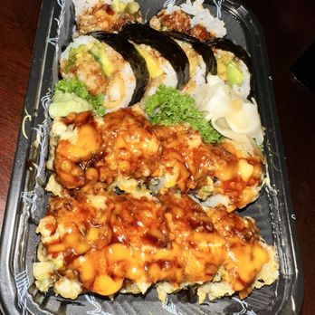Osaku Asian Kitchen - Golden california roll CR15. Shrimp Tempura Roll - Korean Near Me - Arlington Heights, Illinois