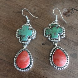 Turquoise and Lavender - Gorgeous, classic, and stylish. These earrings have it all!