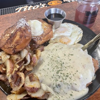 Biscuit & Hogs - CFS with biscuit French toast - New American Near Me - Meridian, Idaho