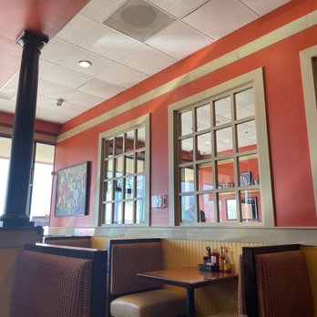 Another Broken Egg Cafe - Breakfast & Brunch Near Me - Pearland, Texas