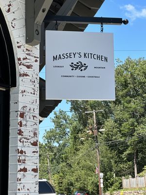 Massey's Kitchen by null