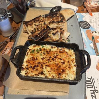 Lazy Dog Restaurant & Bar - New American Near Me - Oak Brook, Illinois