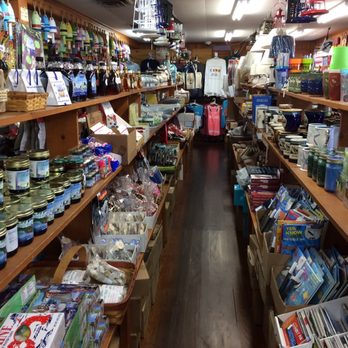 Clark's Corner - Souvenir Shops Near Me - Moody, Maine