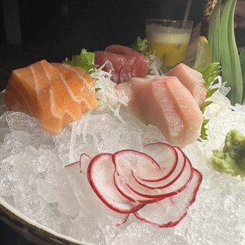 ETARU - 3 Sashimi - Japanese Near Me - Hallandale Beach, Florida ETARU - 3 Sashimi - Japanese Near Me - Hallandale Beach, Florida