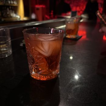 The Slipper Clutch - Cocktail Bars Near Me - Los Angeles, California