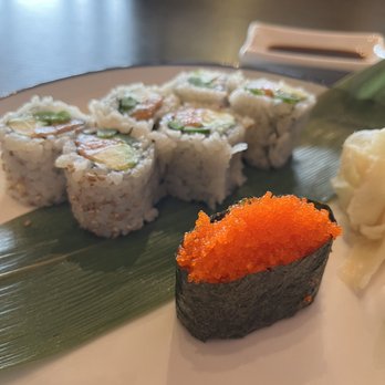 Mika Sushi 5 - Salmon Roll +avocado +jalapeño & Tobiko sushi - Sushi Bars Near Me - Denver, Colorado