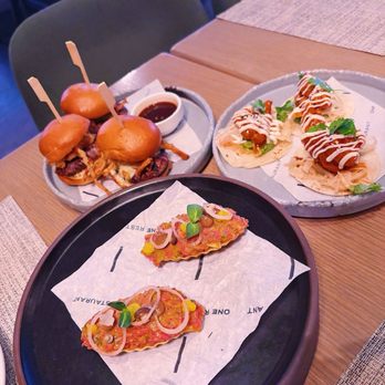 Sidecar by the Centurion Lounge - Soldiers, taco and smoked salmon - Airport Lounges Near Me - Paradise, Nevada Sidecar by the Centurion Lounge - Soldiers, taco and smoked salmon - Airport Lounges Near Me - Paradise, Nevada