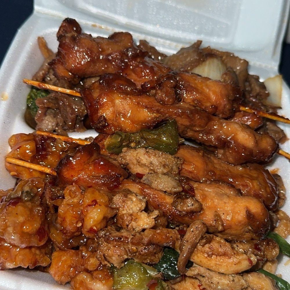 Golden Run Restaurant - Variety of food from the buffet! - Chinese Near Me - Laurinburg, North Carolina Golden Run Restaurant - Variety of food from the buffet! - Chinese Near Me - Laurinburg, North Carolina