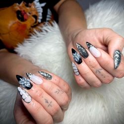 Creative Nails & Spa
