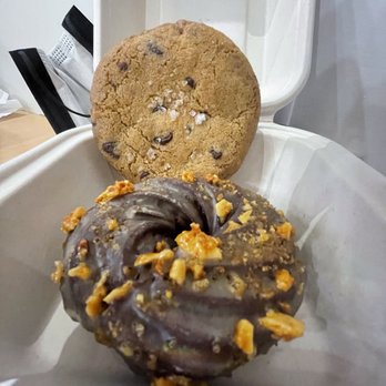 Hey Happy - Chocolate chip cookie and chocolate cruller with london fog - Coffee & Tea Near Me - Victoria, British Columbia Hey Happy - Chocolate chip cookie and chocolate cruller with london fog - Coffee & Tea Near Me - Victoria, British Columbia