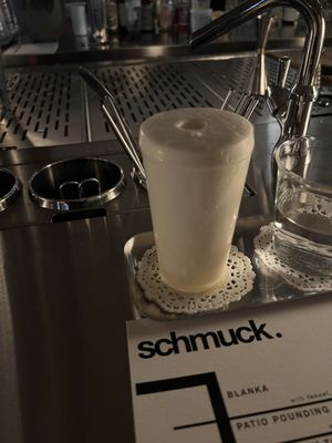 schmuck. by null