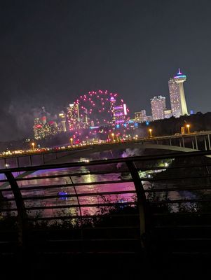 Niagara Falls State Park by null