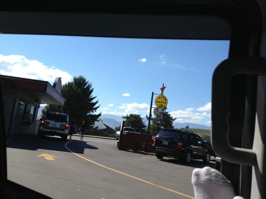 Lakeview Drive In by null