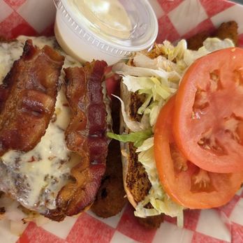 Bent Rim Grill - Fast Food Near Me - Leakey, Texas