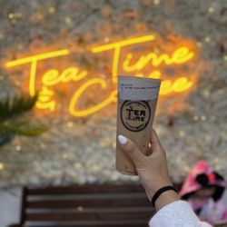 Tea Time & Coffee - Hokkaido milk tea with creama and boba