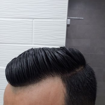 Floyd's 99 Barbershop - Messy razor line up. Razor cut into my hairline - Barbers Near Me - Brea, California Floyd's 99 Barbershop - Messy razor line up. Razor cut into my hairline - Barbers Near Me - Brea, California