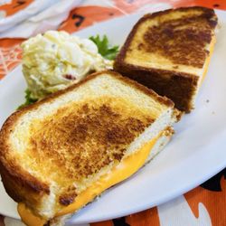 Cattlemen's Cafe - Grilled cheesee