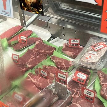 Mitchell's Food Mart - Meat case - Butcher Near Me - Joliet, Illinois