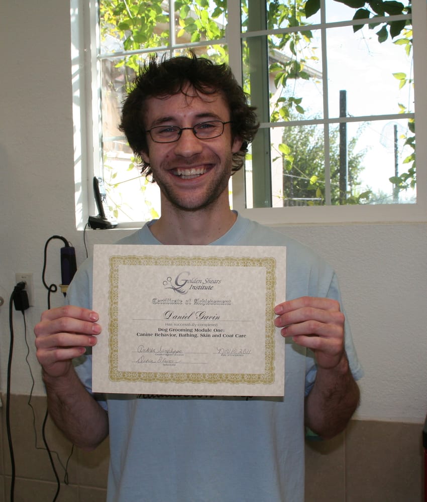 GOLDEN SHEARS INSTITUTE OF DOG GROOMING 11429 Clayton Rd, San Jose