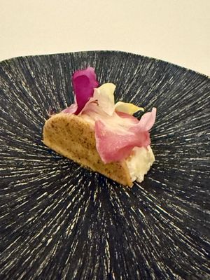 Halekulani Okinawa by null