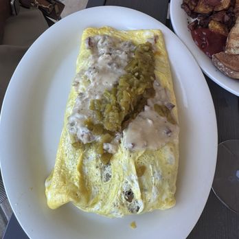 Eggs Up Grill - Baja Chicken Omelet - Breakfast & Brunch Near Me - Dallas, Texas