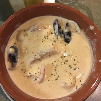 La Pollera Colorada - Salmon, clams, shrimp in lobster sauce - Colombian Near Me - Clearwater, Florida La Pollera Colorada - Salmon, clams, shrimp in lobster sauce - Colombian Near Me - Clearwater, Florida