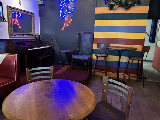 The Blue Owl by null