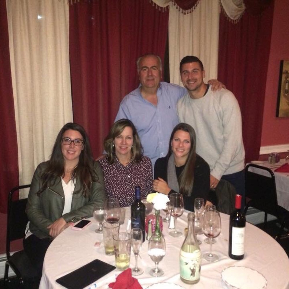Pappadella's Restaurant - The Parrilla family has been going to Andres' restaurants for 30 years. - Italian Near Me - Danbury, Connecticut Pappadella's Restaurant - The Parrilla family has been going to Andres' restaurants for 30 years. - Italian Near Me - Danbury, Connecticut