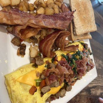 Holiday Inn Paducah Riverfront - Breakfast omelette was great - Hotels Near Me - Paducah, Kentucky