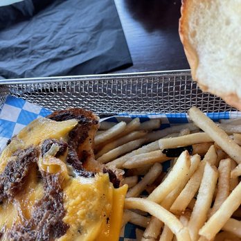 The Roadside - Bacon Cheeseburger - Burgers Near Me - Minneapolis, Minnesota
