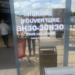 Auchan - Hours. Not open on Sunday