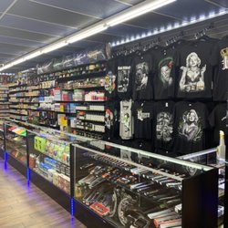 Vape House Smoke Shop - Inside outside