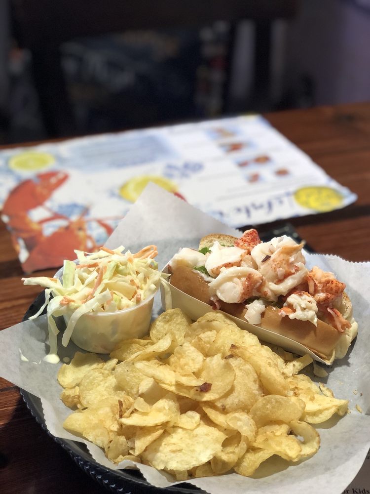 LOBSTER HAVEN Updated September 2024 611 Photos & 512 Reviews 12807 W Hillsborough Ave