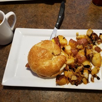 Blue Ridge Grill - Breakfast sandwich and homefries - New American Near Me - Rochester, New York Blue Ridge Grill - Breakfast sandwich and homefries - New American Near Me - Rochester, New York