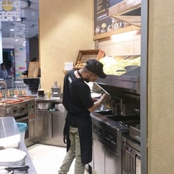 Pommes Freunde - Chef at work.