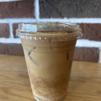 Grinder’s Coffee Bar - iced Chai Latte - Coffee & Tea Near Me - Houston, Texas