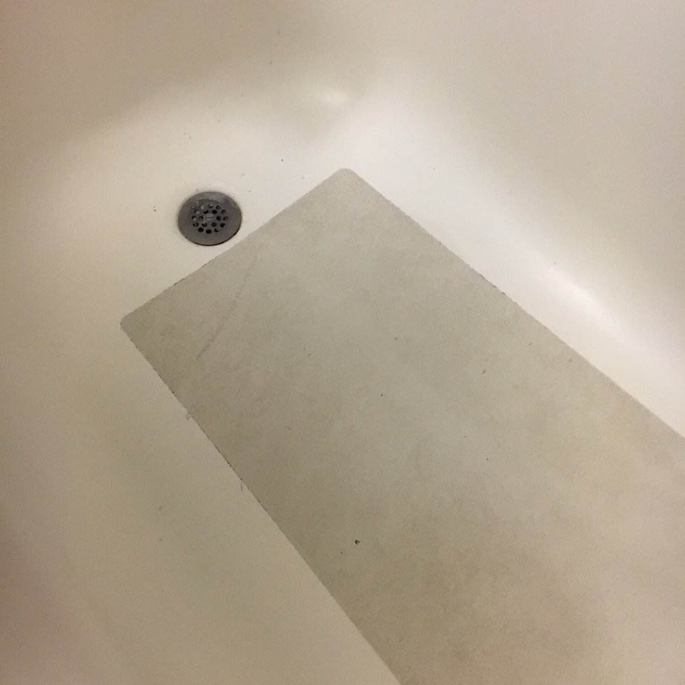 Quality Inn Barre-Montpelier - Dirty Mat in tube - Hotels Near Me - Barre, Vermont